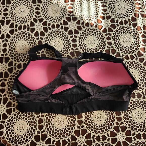 PINK Active Sports Bra - Picture 2 of 4